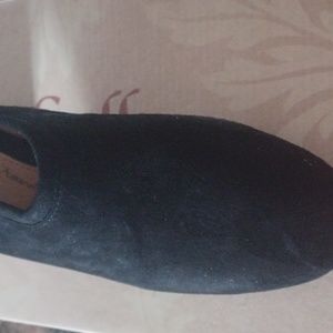 Sofft black suede lenora shoes